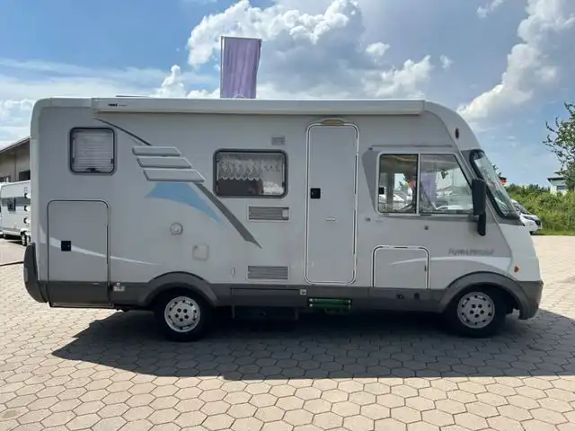 HYMER-ERIBA B 504
